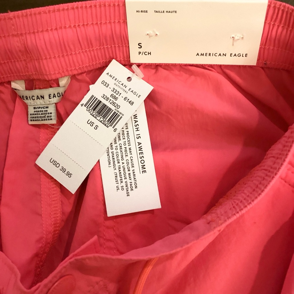 American Eagle NWT Hot Pink Nylon Women’s Running Shorts Active 90s Y2K Style - Picture 6 of 11